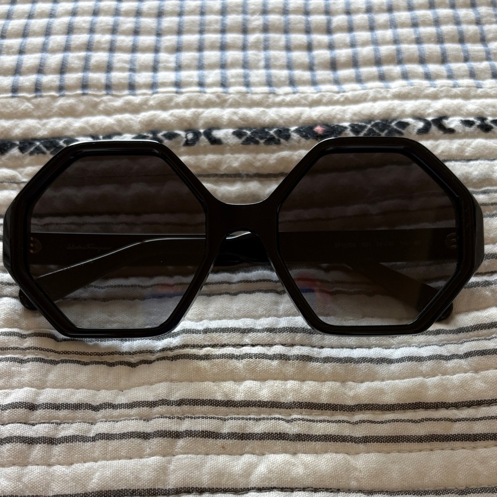 Ferragamo Black Geometric Sunglasses